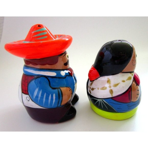 Mexican Hand Painted Talavera Pottery - Salt and Pepper Shakers Folk Couple - Picture 5 of 12